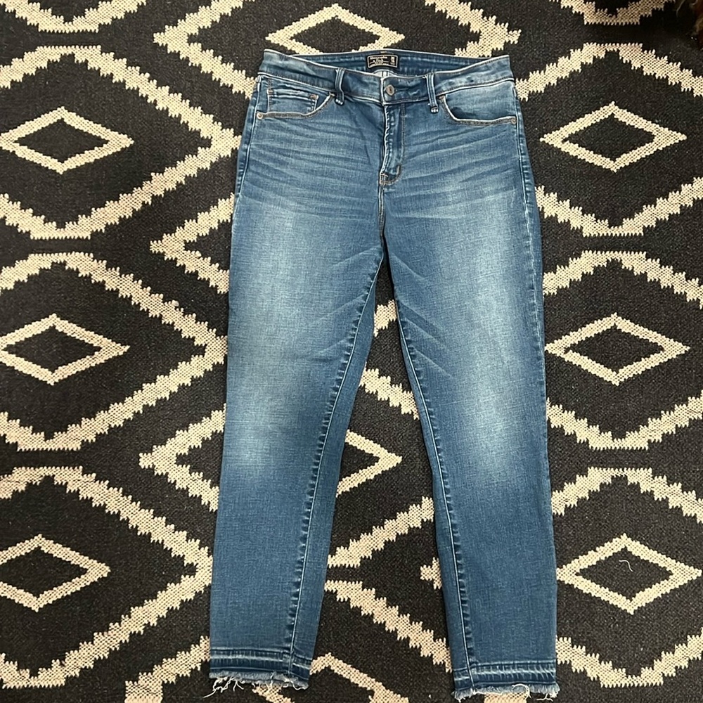 Abercrombie and Fitch mid rise super skinny ankle jean